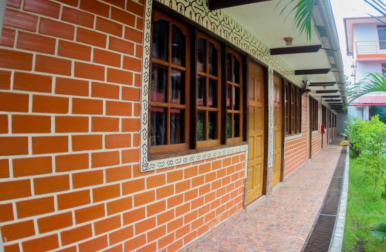 Gran Hotel Gusbet Pucallpa Zewnętrze zdjęcie